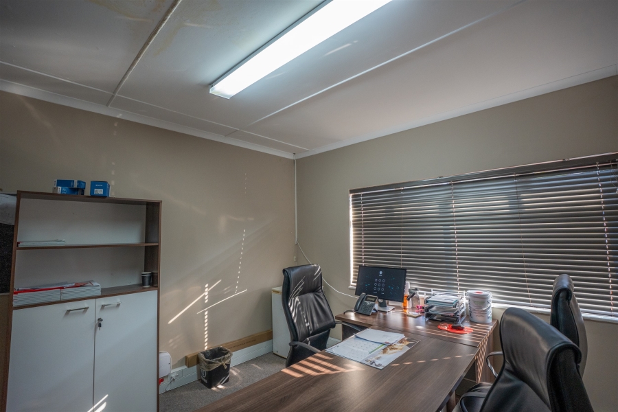 Commercial Property for Sale in Vincent Eastern Cape